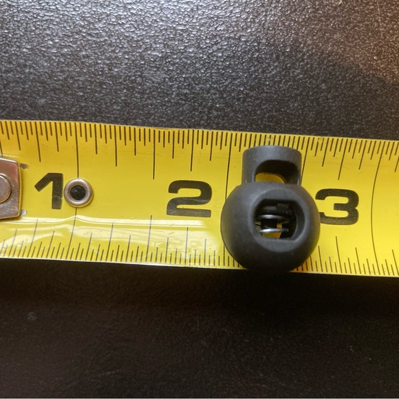 50 elastic cord fasteners with spring toggle Arts and Crafts DIY projects - Picture 6 of 16